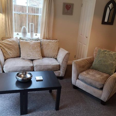 Coastal Escape Deal - 2 Bedroom House -Short Lets & Serviced Accommodation Esterno foto