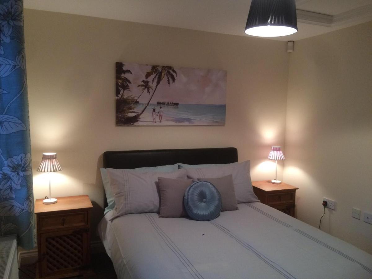 Coastal Escape Deal - 2 Bedroom House -Short Lets & Serviced Accommodation Esterno foto