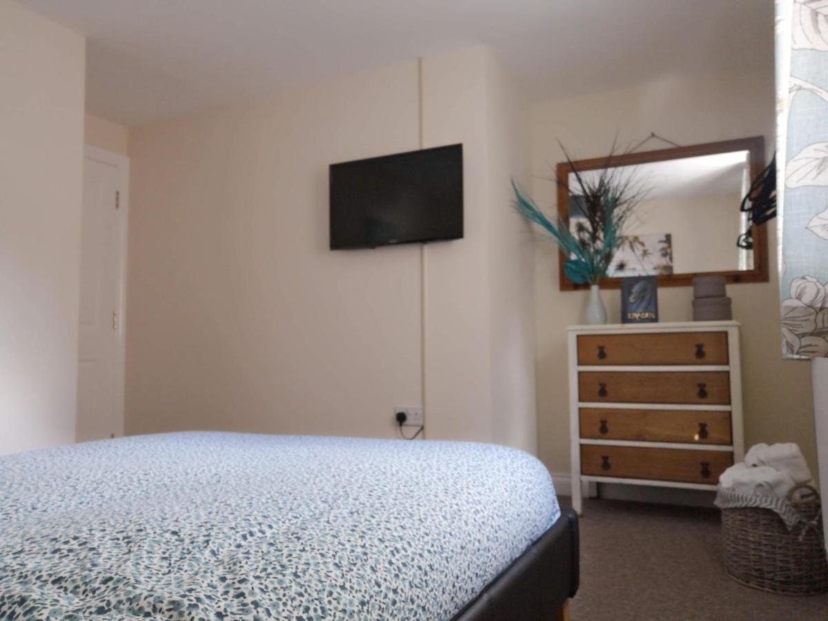 Coastal Escape Deal - 2 Bedroom House -Short Lets & Serviced Accommodation Esterno foto